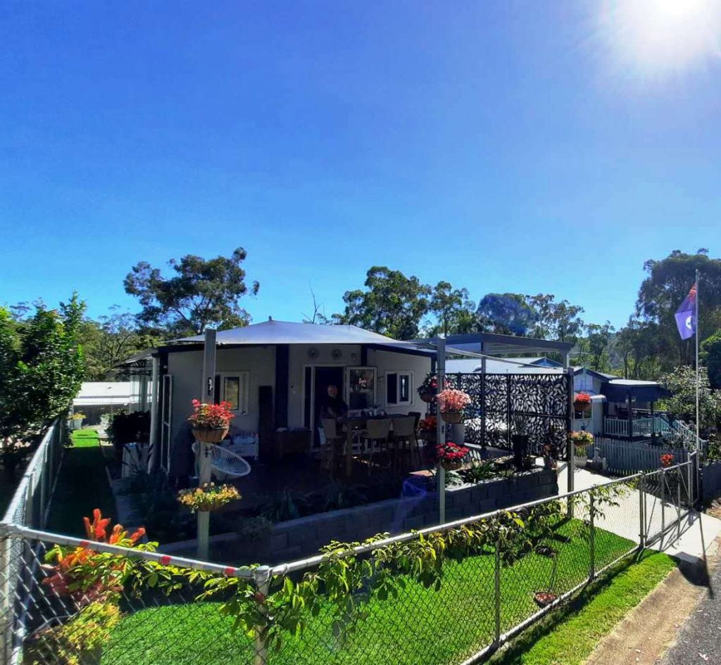 quaint small home on small block, fenced and landscaped